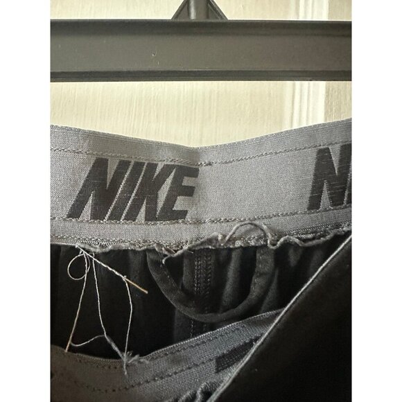 Nike Dri-Fit men’s size large shorts - Picture 5 of 9